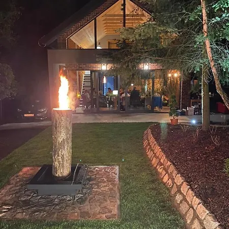 Hébergement de vacances Foresthouse *